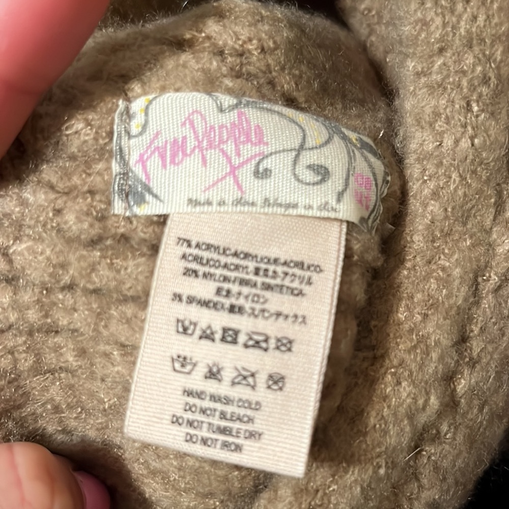 FREE PEOPLE HAT - Picture 3 of 4
